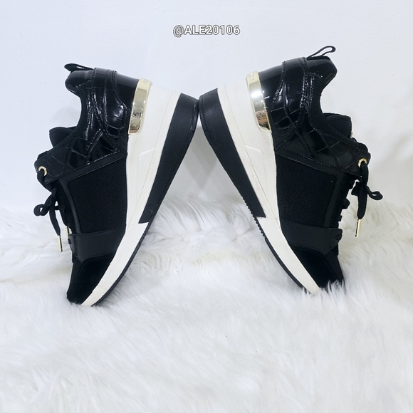 Michael Kors Georgie Nylon and Crocodile Embossed Leather Trainer Sz.9.5 M - Picture 3 of 10